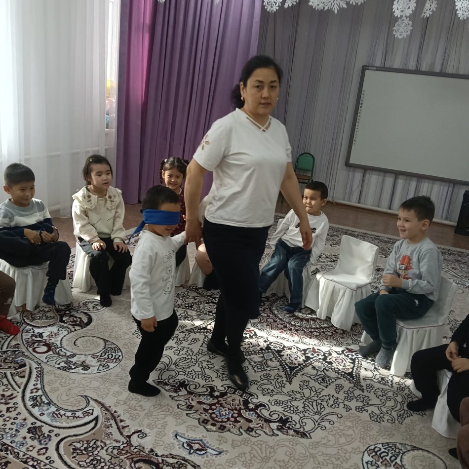 "Бип" ойыны Педагог  психолог : Султанбекова Айнур Данабековна